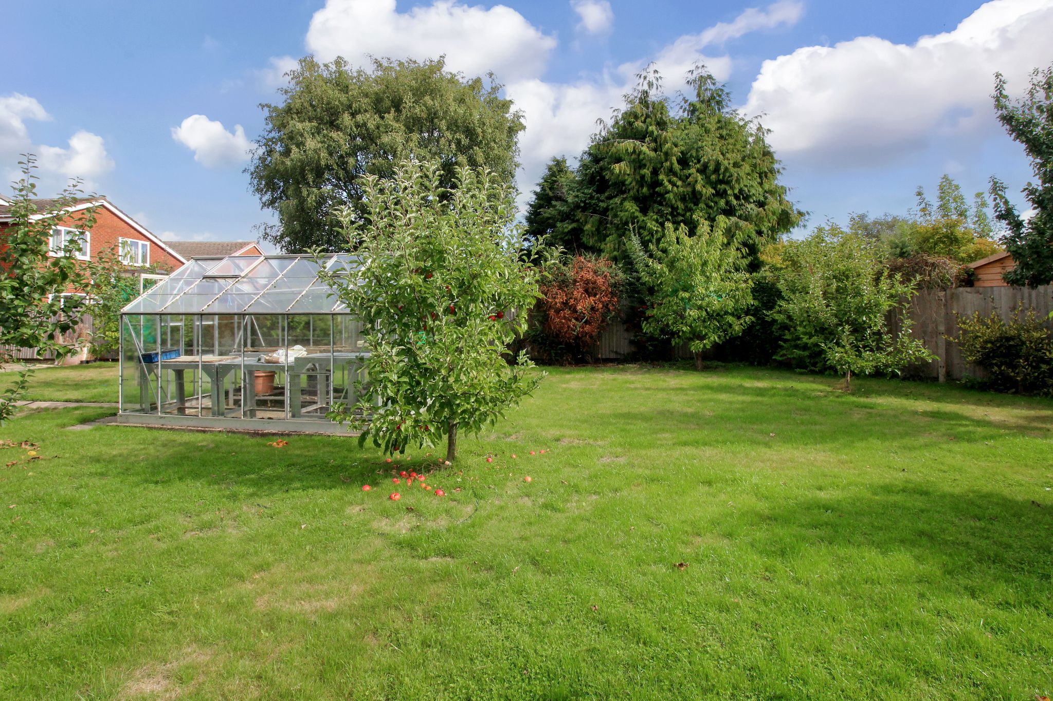 4 bedroom detached house For Sale in Solihull - Photograph 8.