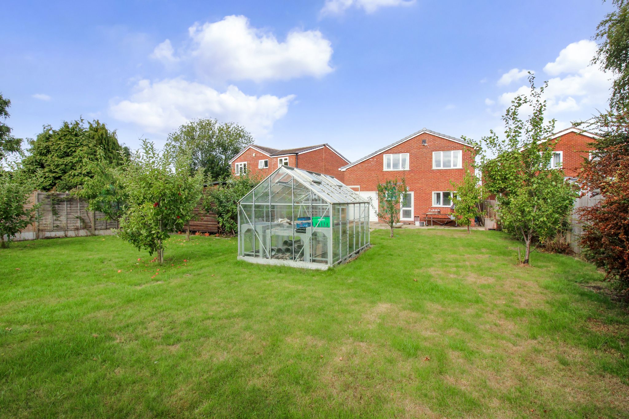 4 bedroom detached house For Sale in Solihull - Photograph 3.