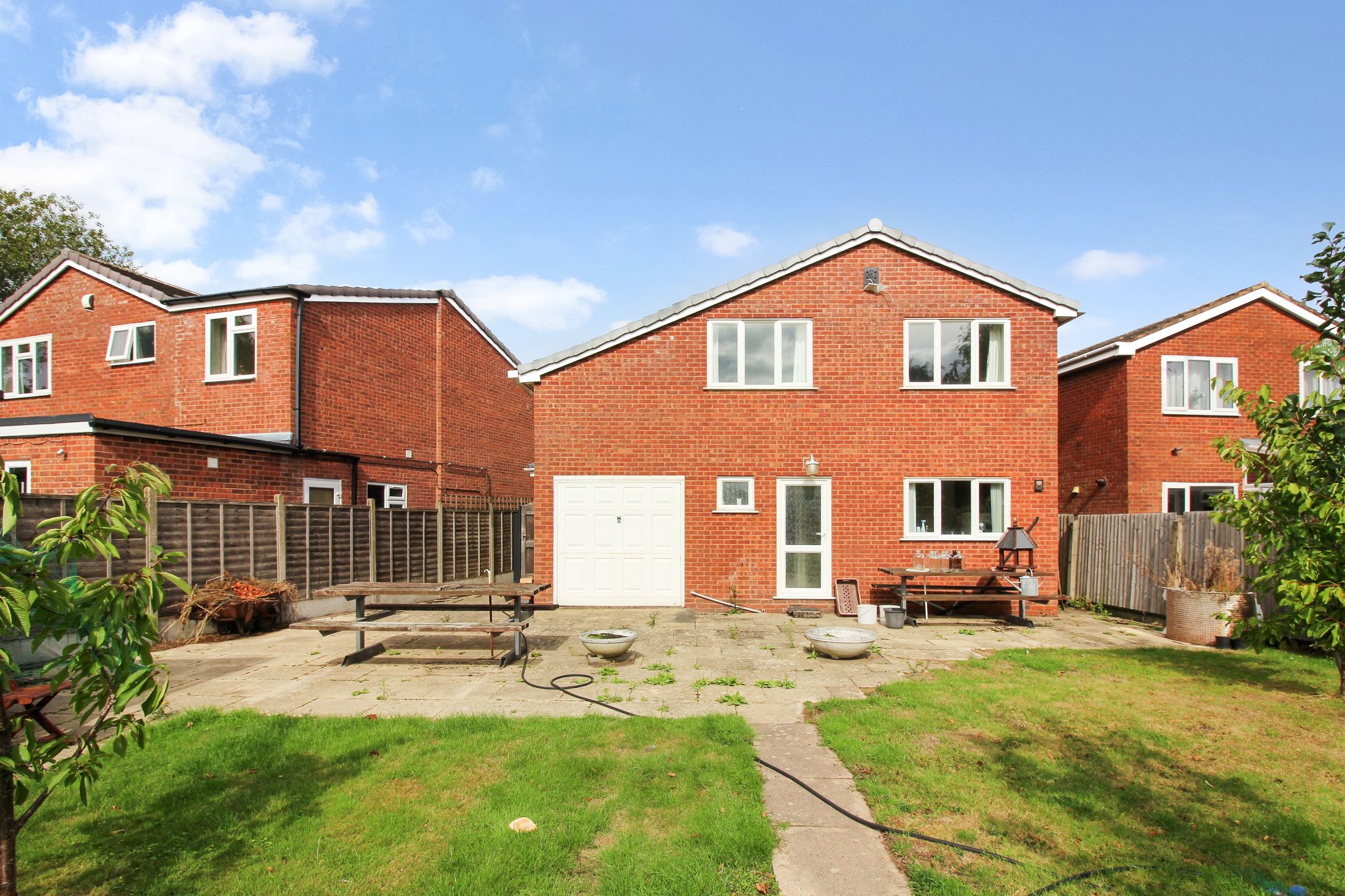 4 bedroom detached house For Sale in Solihull - Photograph 7.