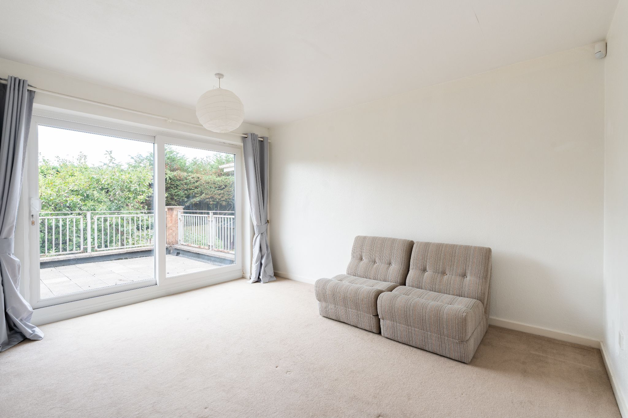 4 bedroom detached house For Sale in Solihull - Photograph 16.