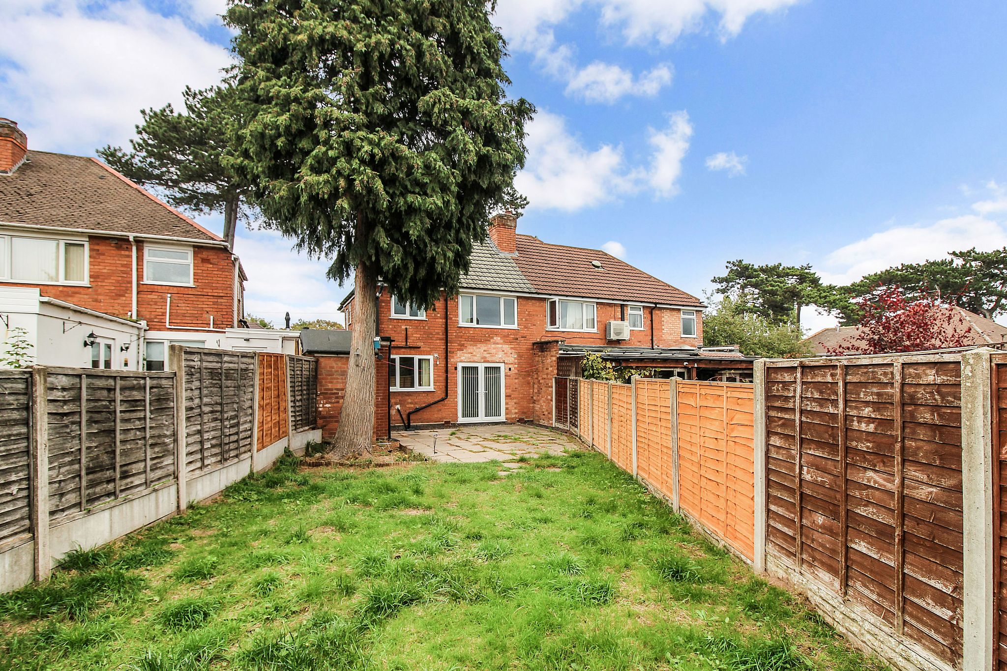 3 bedroom semi-detached house For Sale in Solihull - Photograph 13.