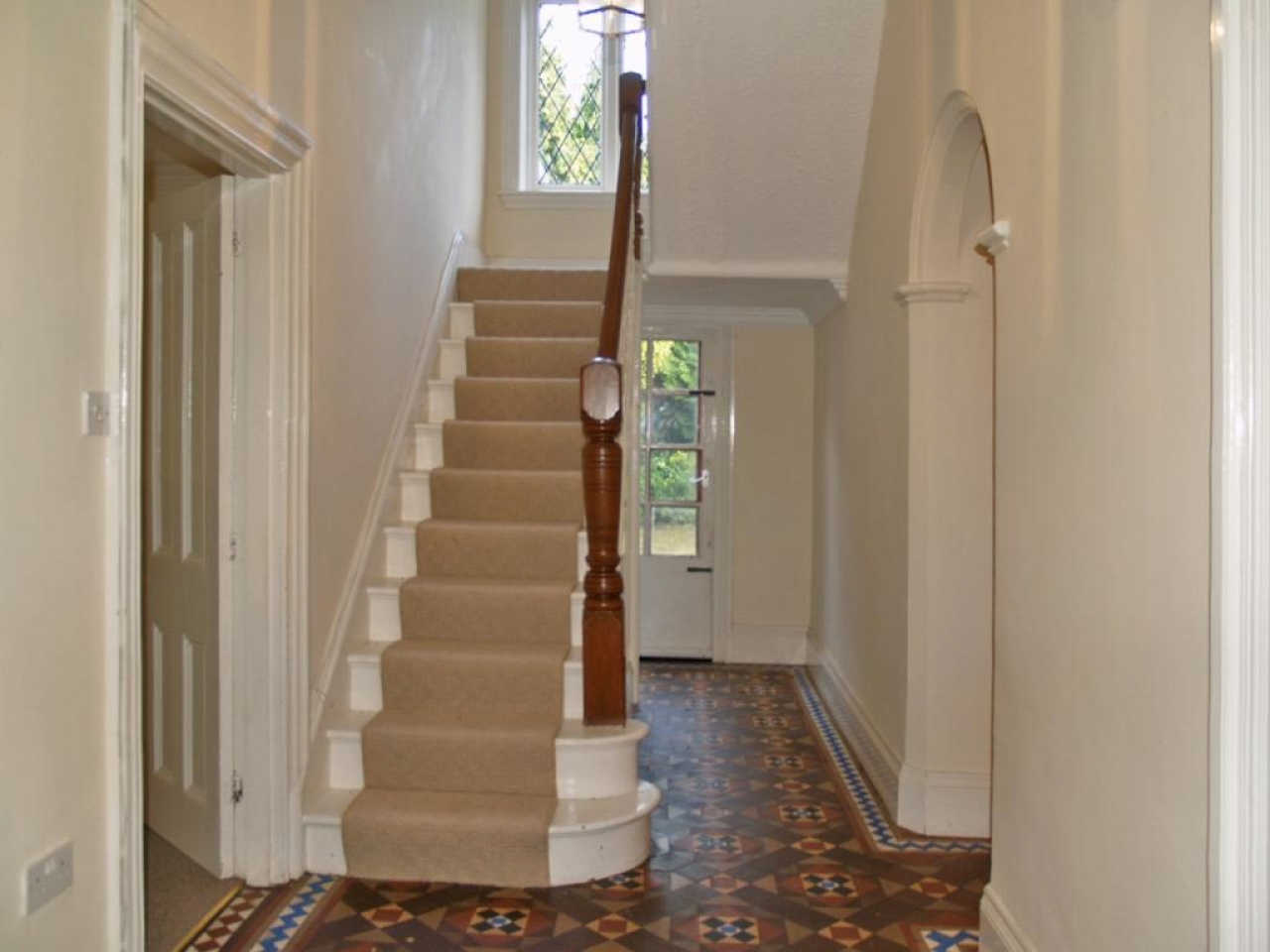 5 bedroom detached house SSTC in Solihull - photograph 2.