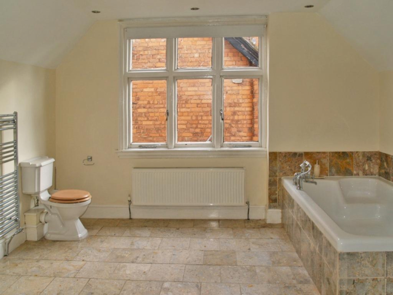 5 bedroom detached house SSTC in Solihull - photograph 15.