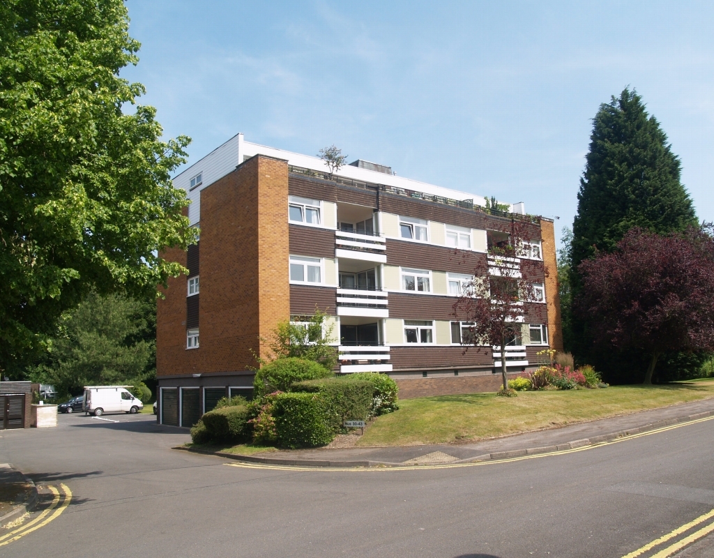 3 bedroom first floor apartment SSTC in Solihull - Photograph 1.