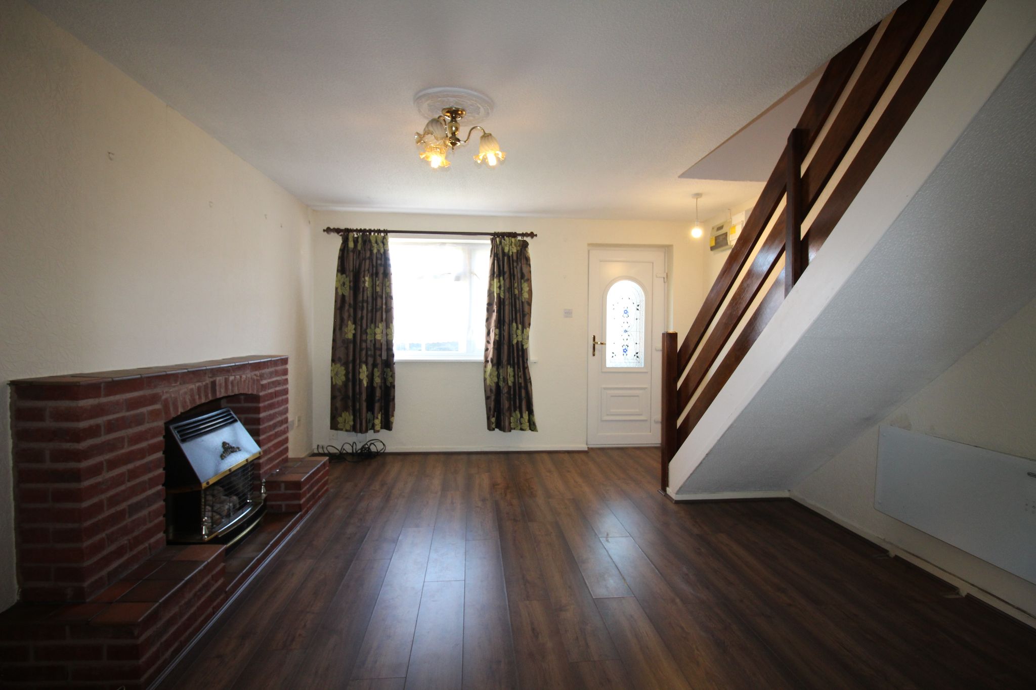 2 bedroom mid terraced house To Let in Birmingham - Property photograph.