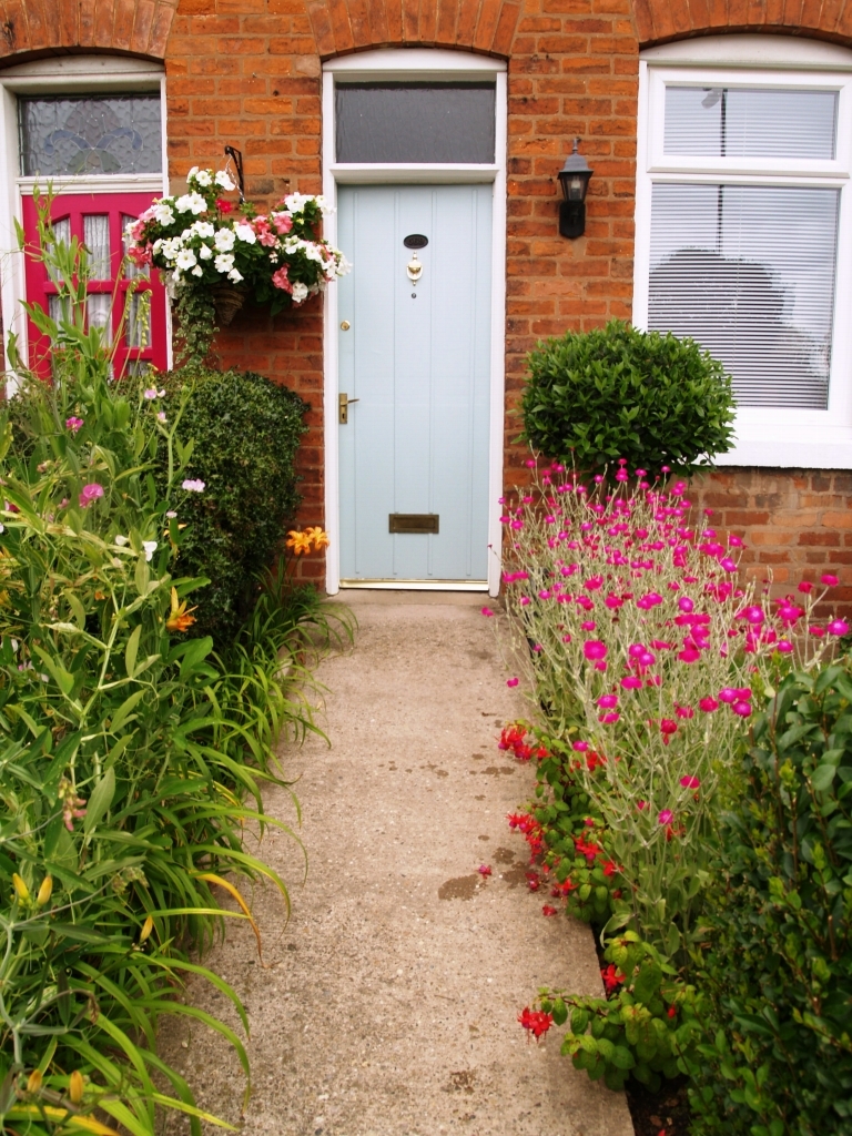 2 bedroom mid terraced house Sold in Birmingham - photograph 11.