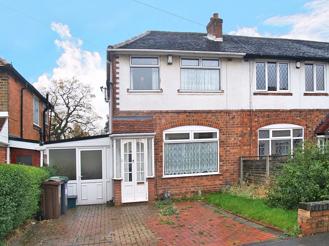 3 bedroom house SSTC in Solihull - Main Image.