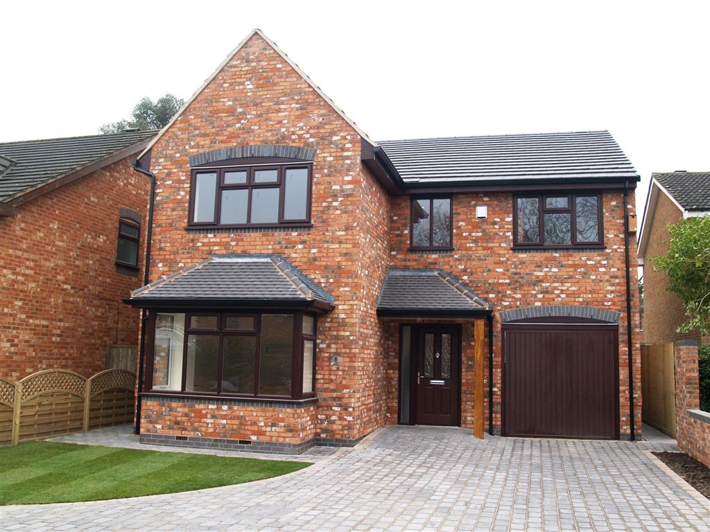4 bedroom detached house Sold in Birmingham - Main Image.