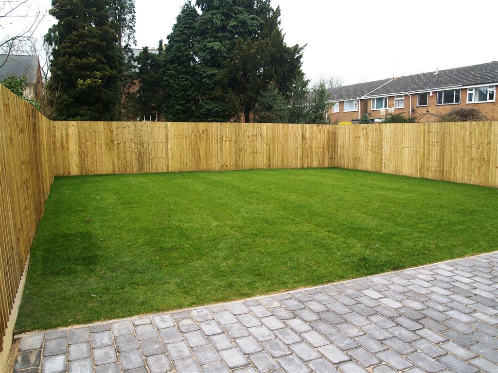 4 bedroom detached house Sold in Birmingham - photograph 6.