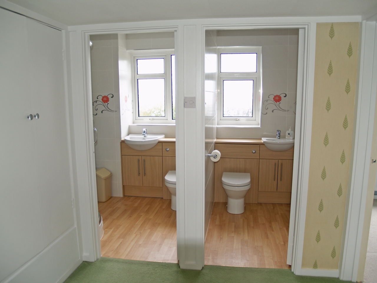 2 bedroom second floor apartment Sold in Solihull - photograph 6.