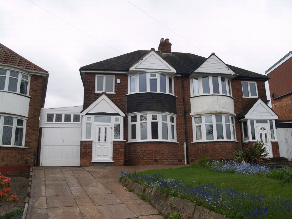 3 bedroom house SSTC in Birmingham - Main Image.