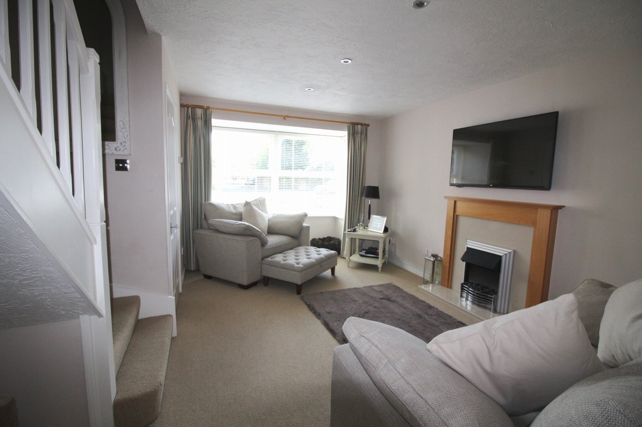 3 bedroom mid terraced house SSTC in Solihull - Photograph 3.