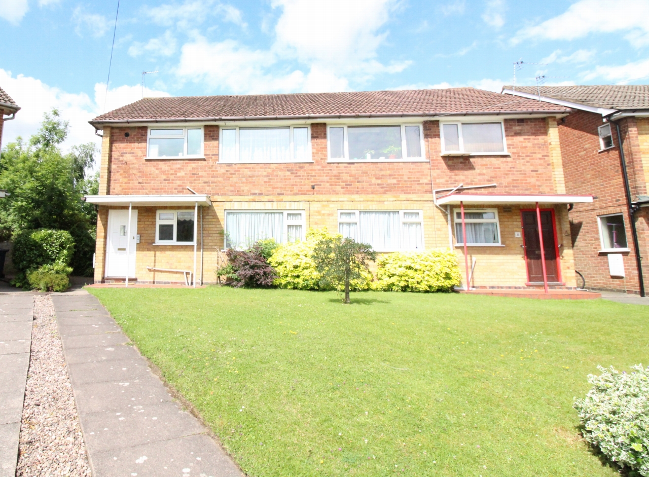 2 bedroom ground floor apartment SSTC in Birmingham - Photograph 1.