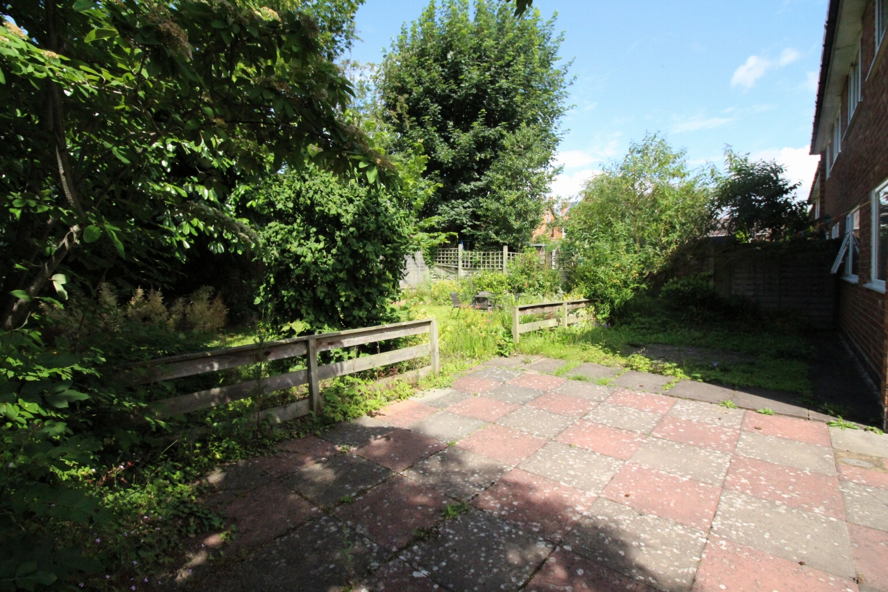 2 bedroom ground floor apartment SSTC in Birmingham - Photograph 8.