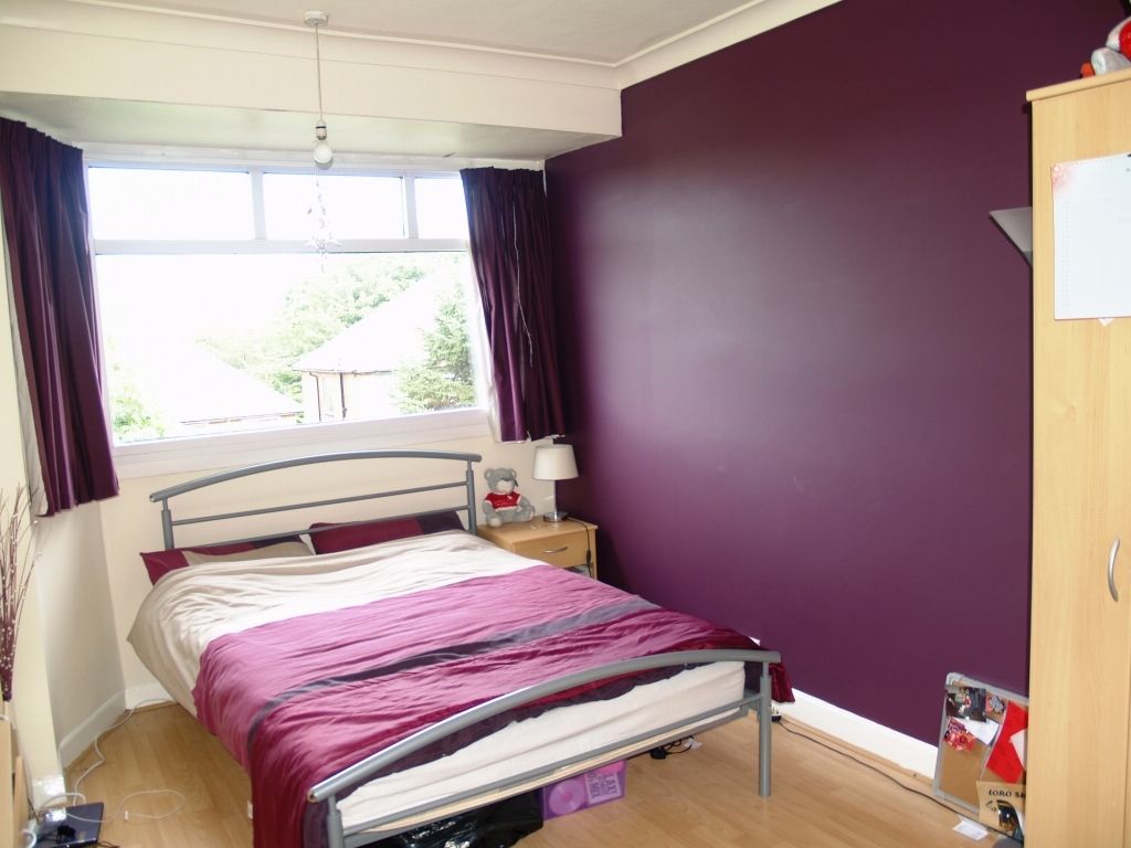 3 bedroom semi detached house Sold in Solihull - photograph 5.