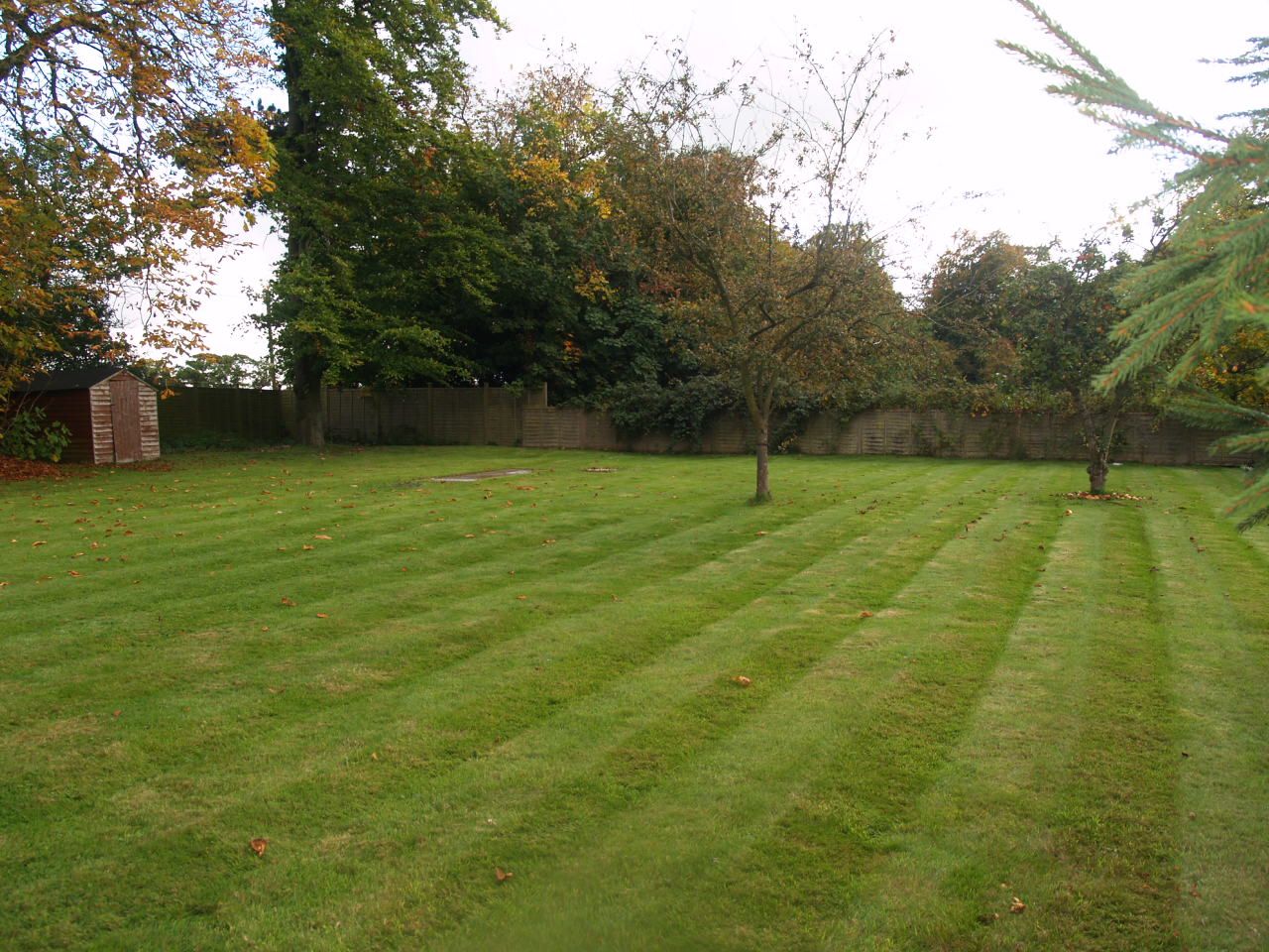3 bedroom detached house Let Agreed in Solihull - Photograph 7.