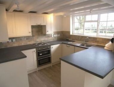 3 bedroom detached house Let Agreed in Solihull - Photograph 4.