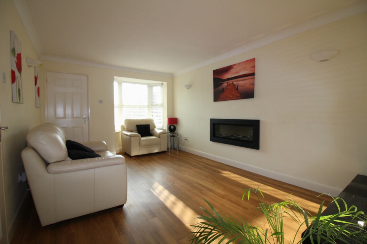 3 bedroom detached house SSTC in Solihull - Photograph 2.