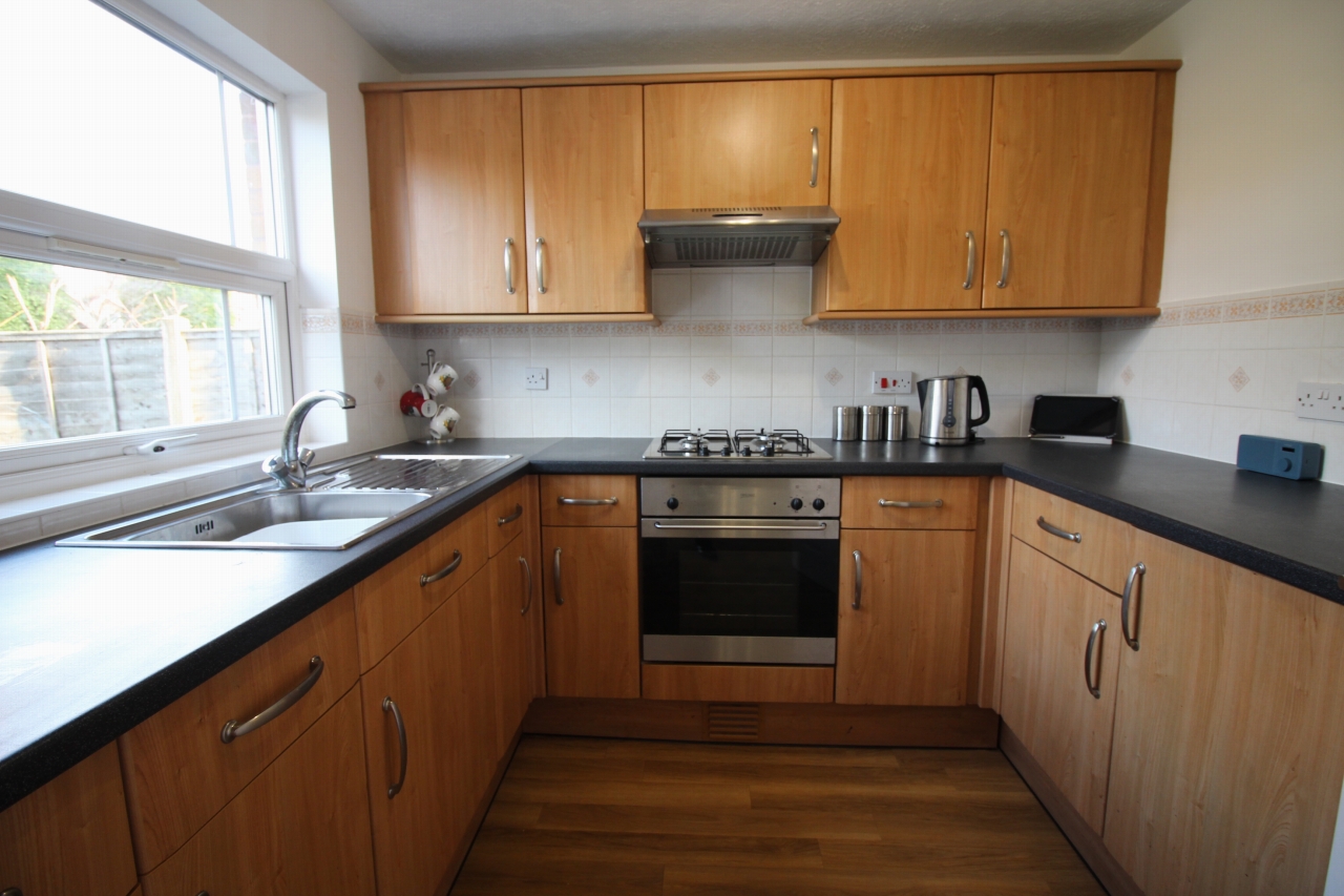 3 bedroom detached house SSTC in Solihull - Photograph 4.