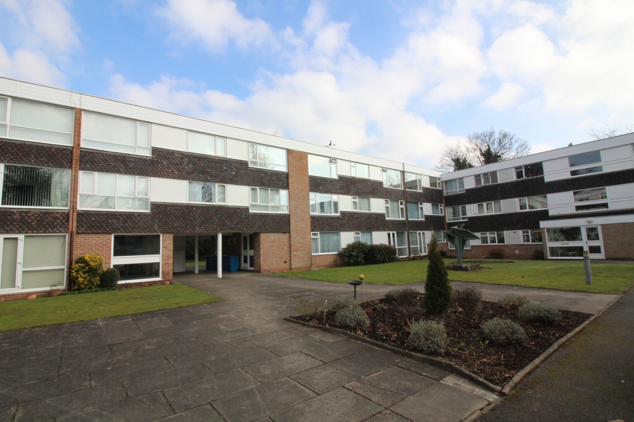 2 bedroom second floor apartment SSTC in Solihull - Main Image.