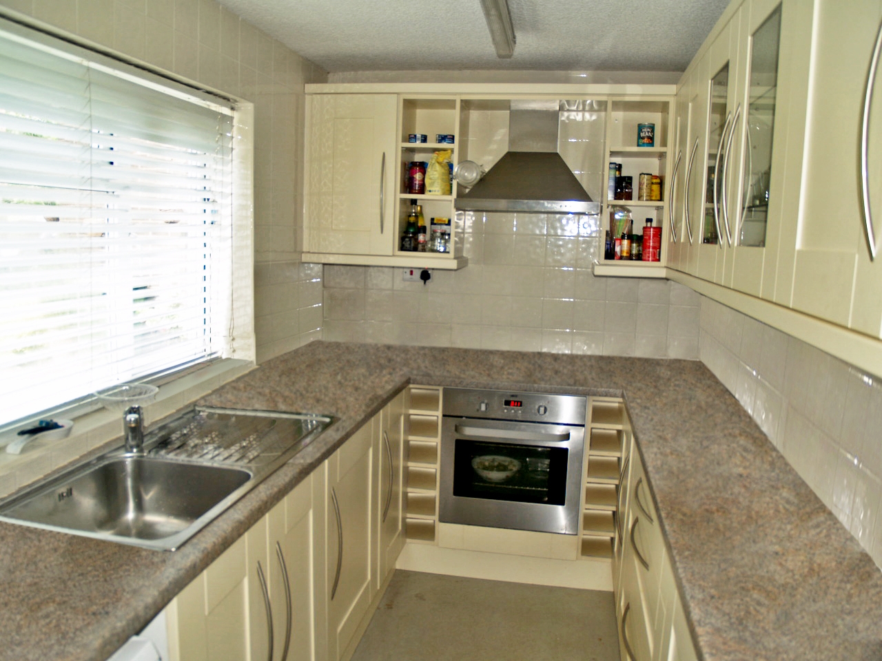 2 bedroom semi detached bungalow SSTC in Solihull - Photograph 1.
