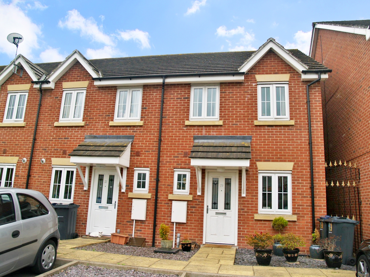 2 bedroom end terraced house Sold in Birmingham - Main Image.