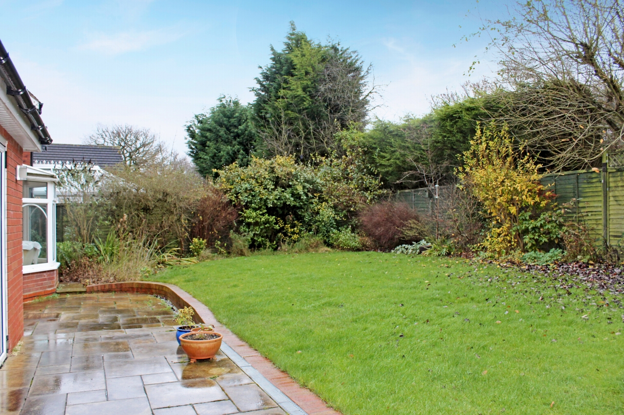 4 bedroom detached house SSTC in Solihull - photograph 14.