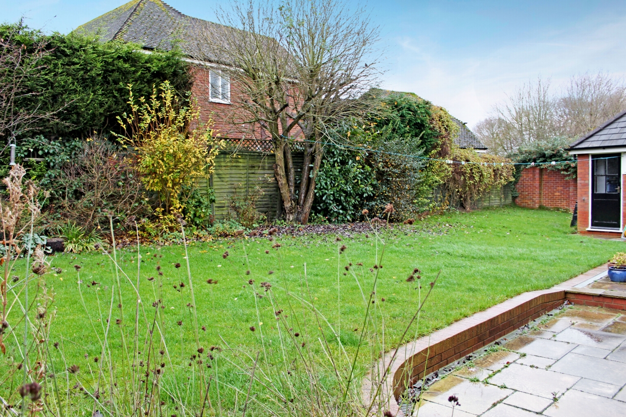 4 bedroom detached house SSTC in Solihull - photograph 15.