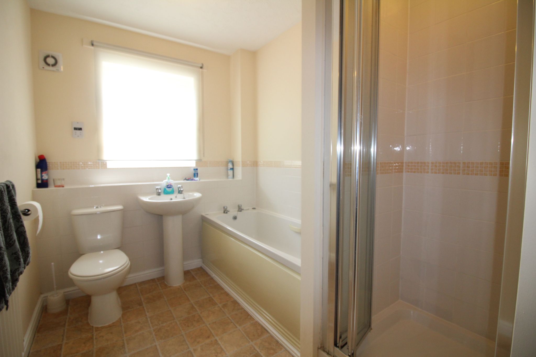 2 bedroom apartment flat/apartment Let Agreed in Solihull - Photograph 10.