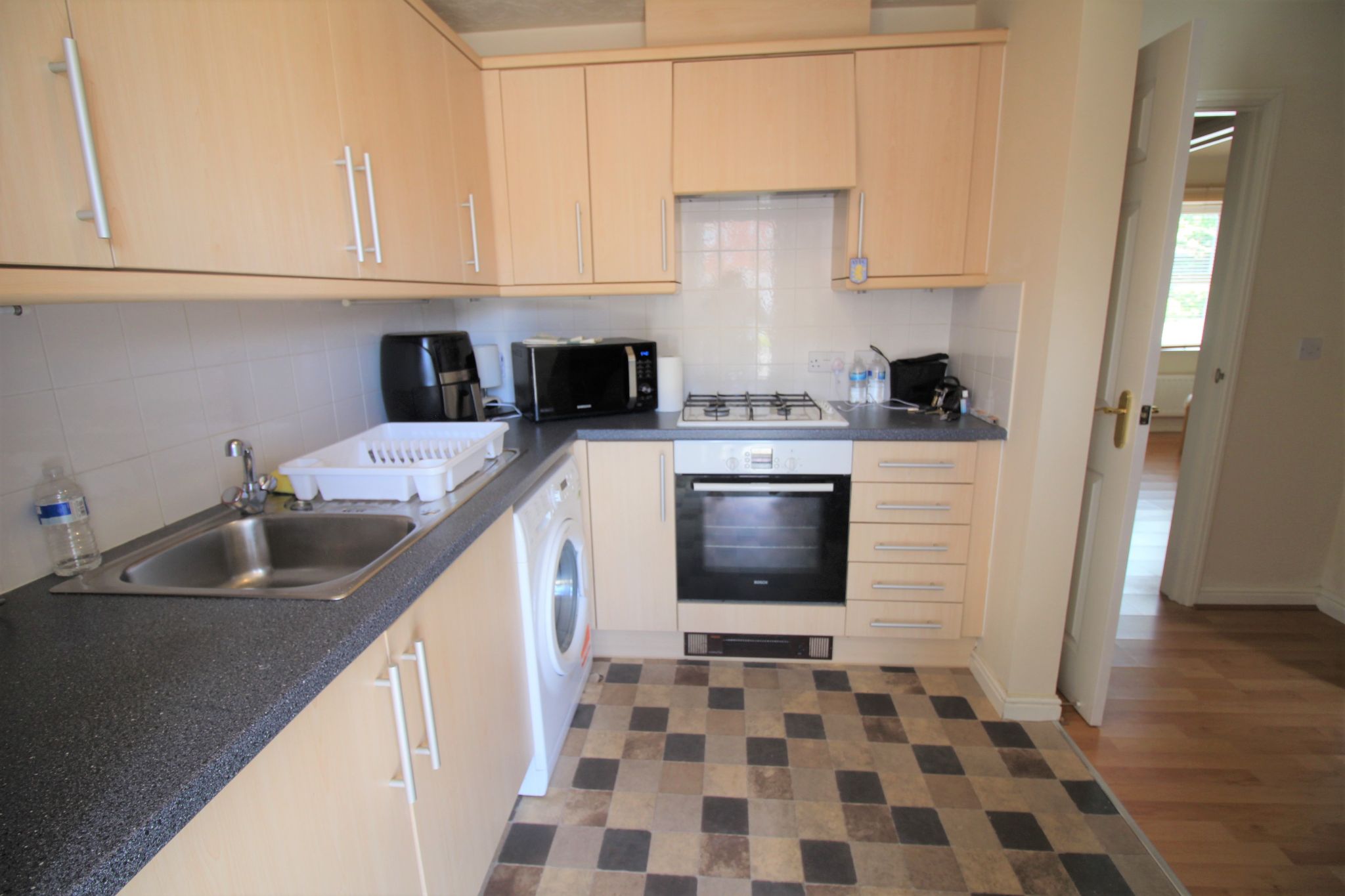 2 bedroom apartment flat/apartment Let Agreed in Solihull - Photograph 3.