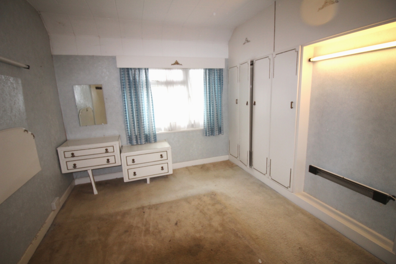 3 bedroom semi-detached house SSTC in Birmingham - Photograph 9.