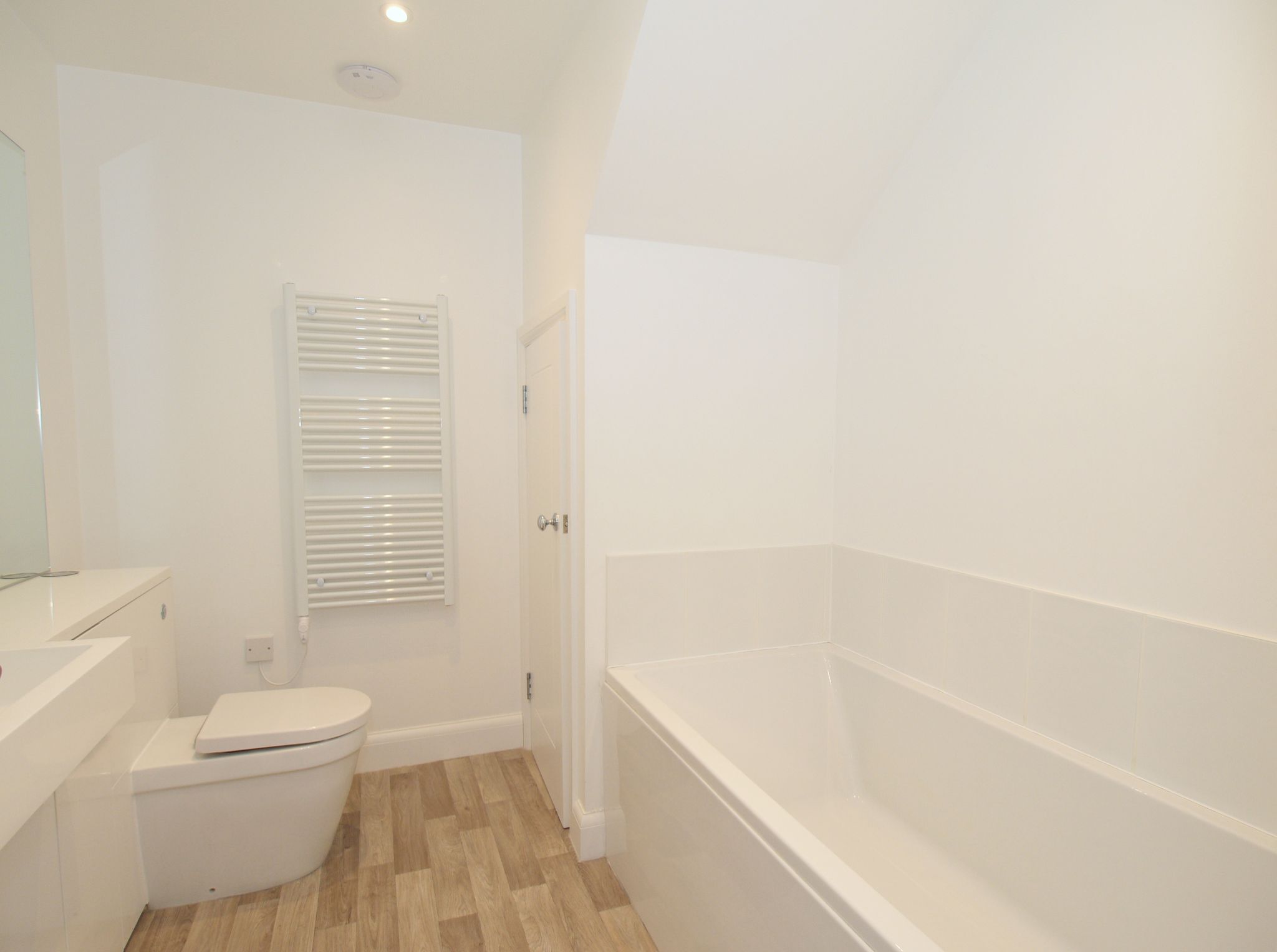 5 bedroom semi-detached house Let in Sevenoaks - Photograph 10