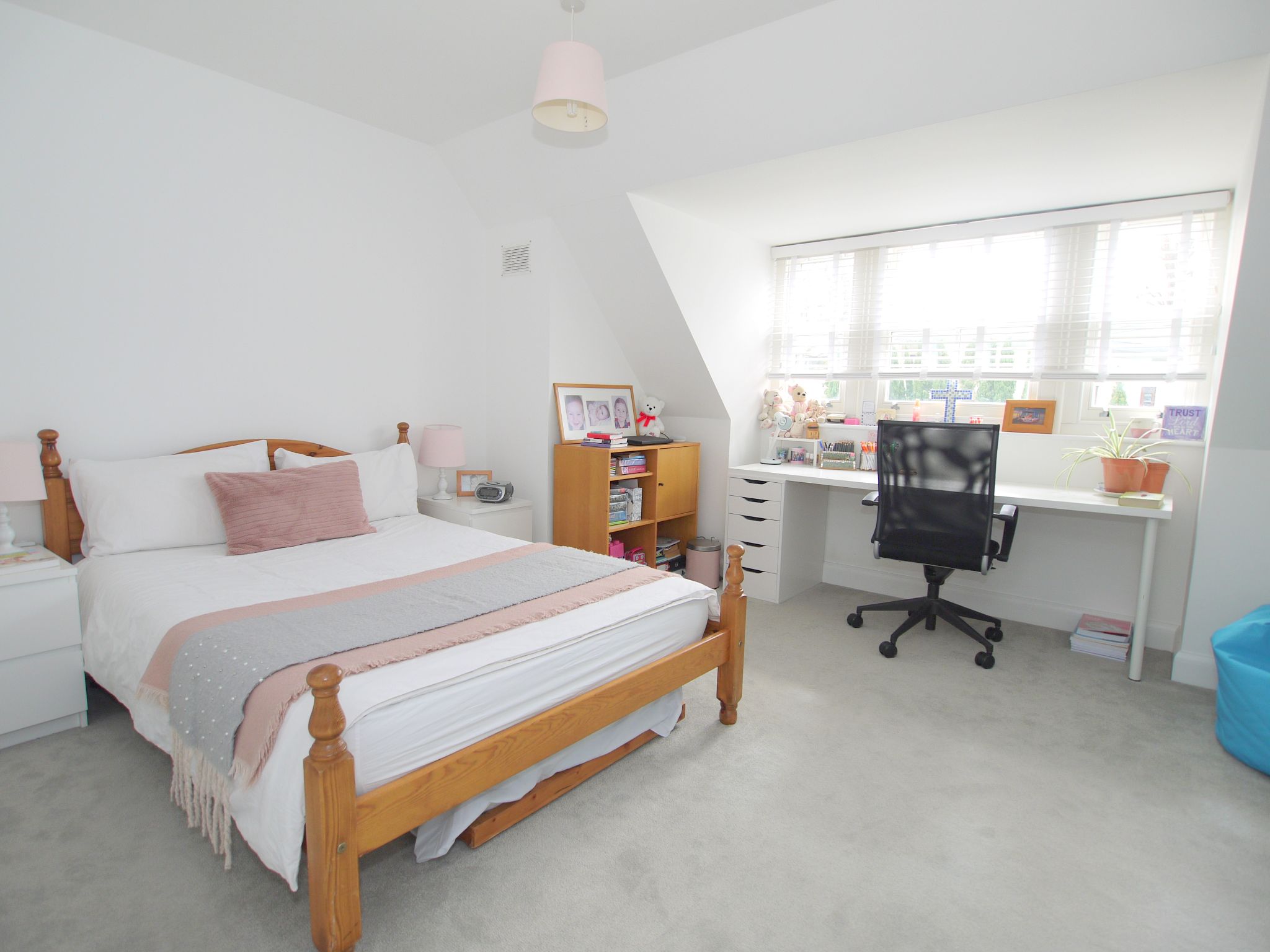 5 bedroom semi-detached house Let in Sevenoaks - Photograph 7