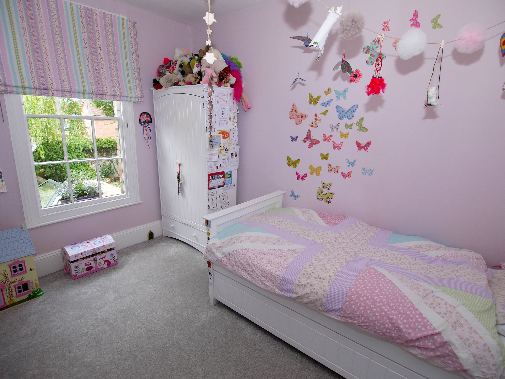 3 bedroom mid terraced house Sold in Sevenoaks - Photograph 8