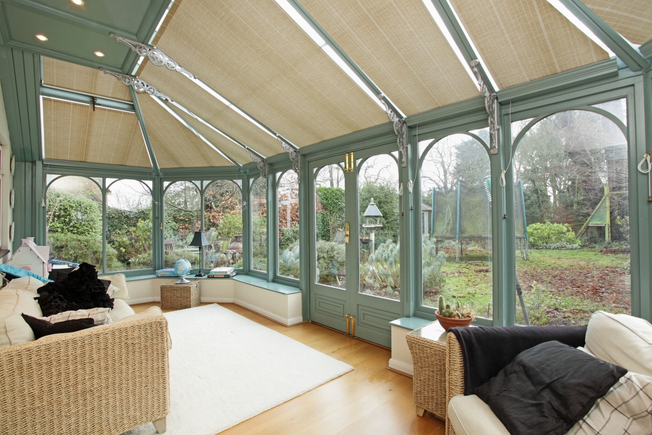 5 bedroom detached house Sold in Sevenoaks - Photograph 7