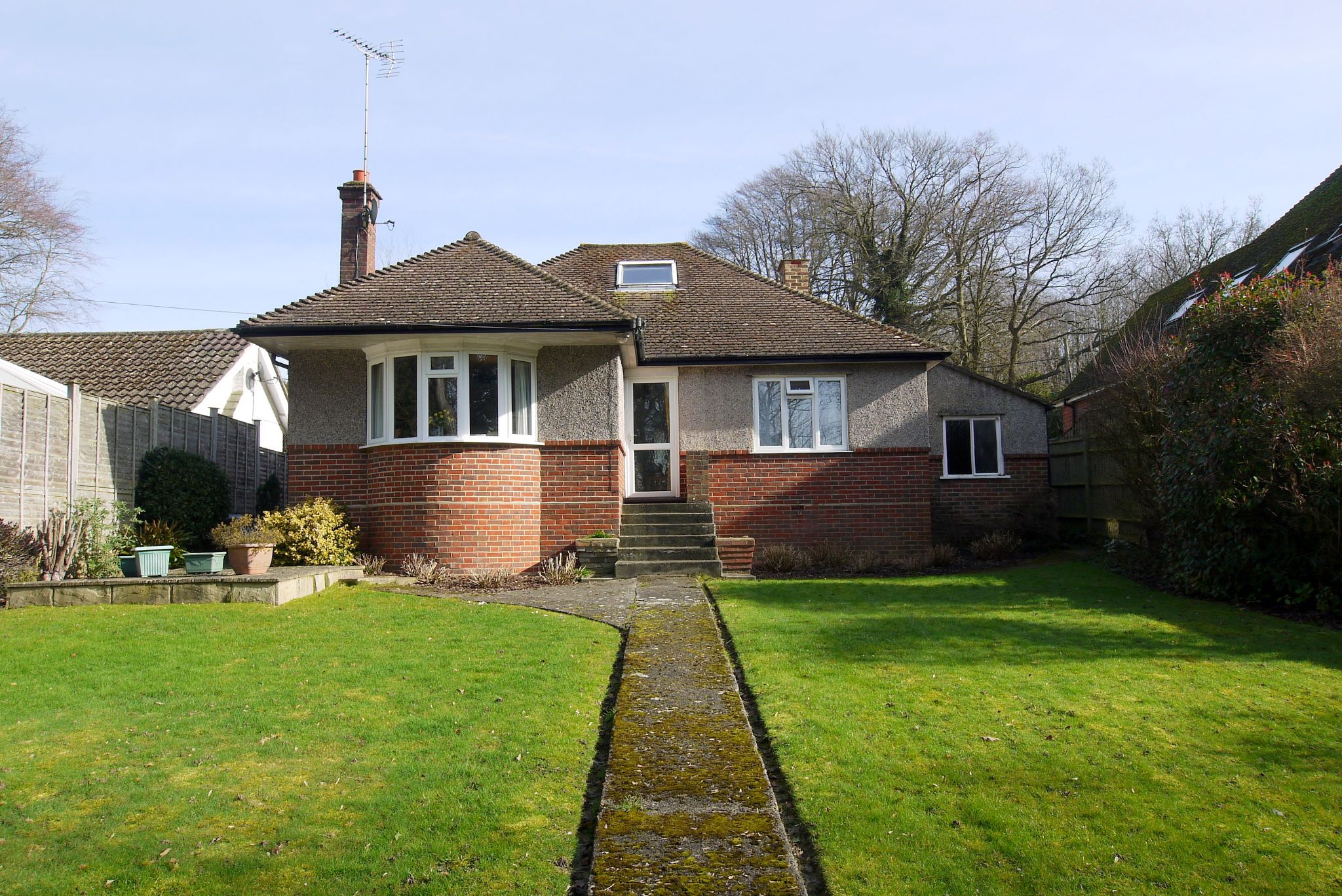 3 bedroom detached bungalow Sold in Sevenoaks - Photograph 1