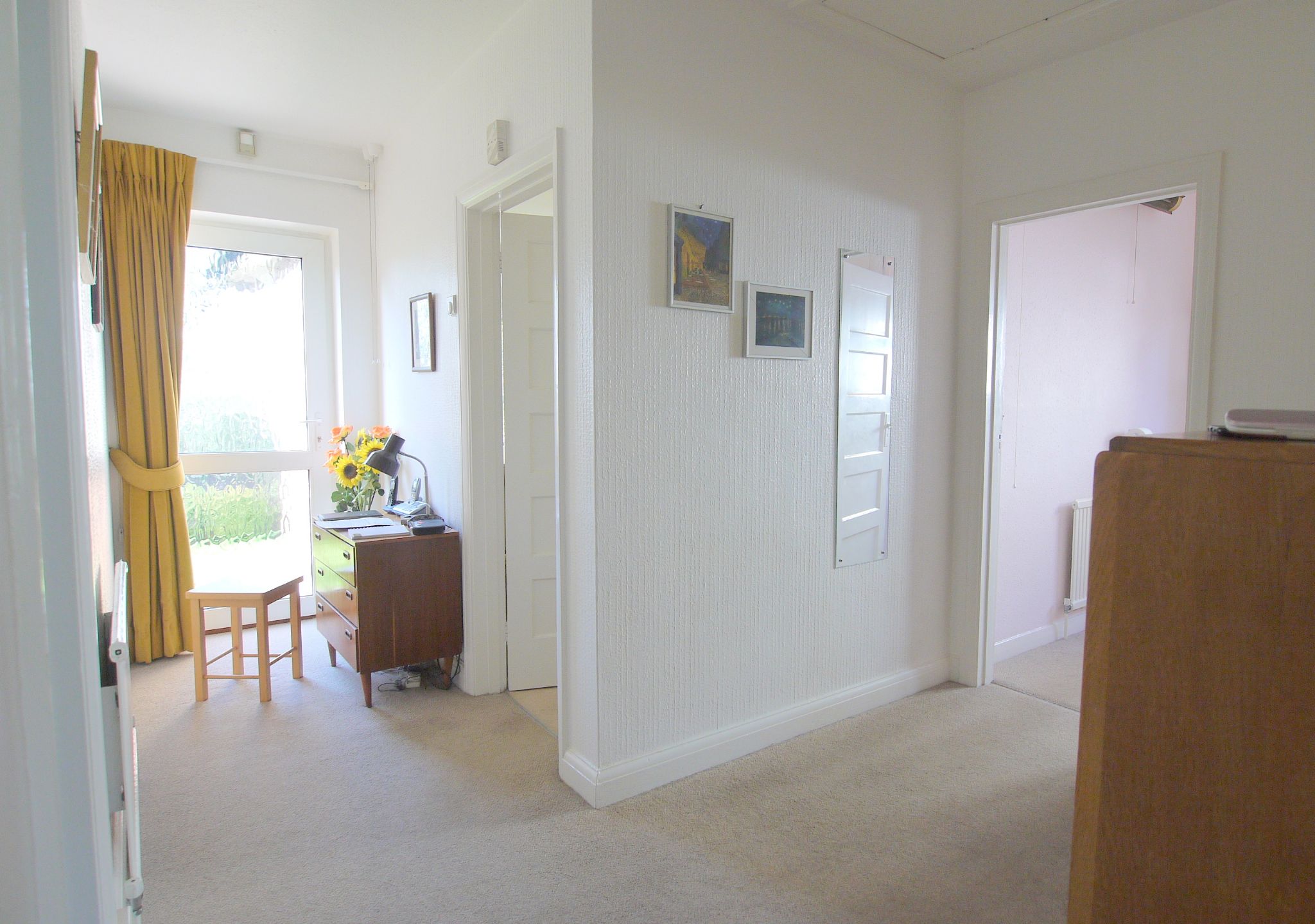 3 bedroom detached bungalow Sold in Sevenoaks - Photograph 9