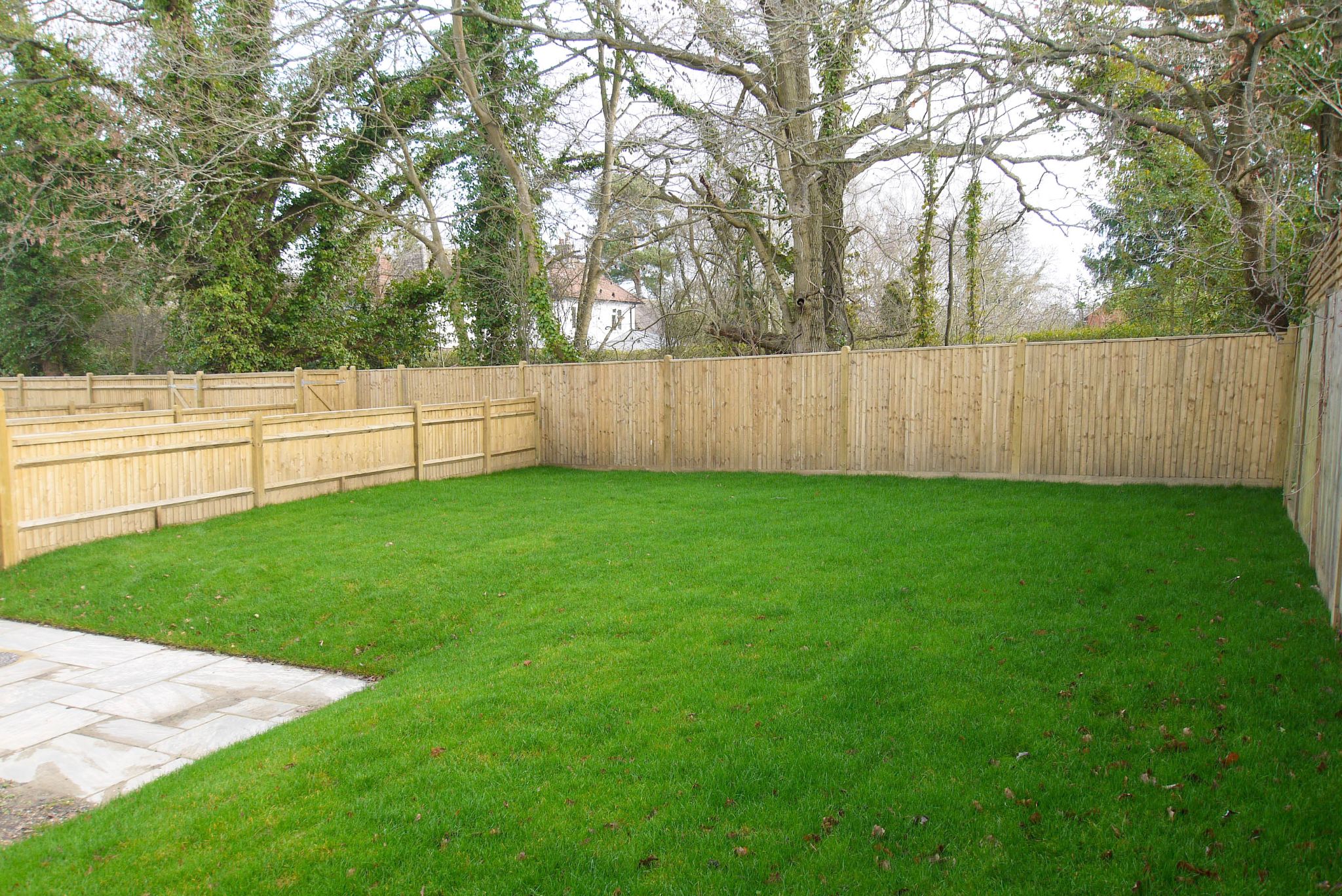 2 bedroom end terraced house Sold in Tonbridge - Photograph 10