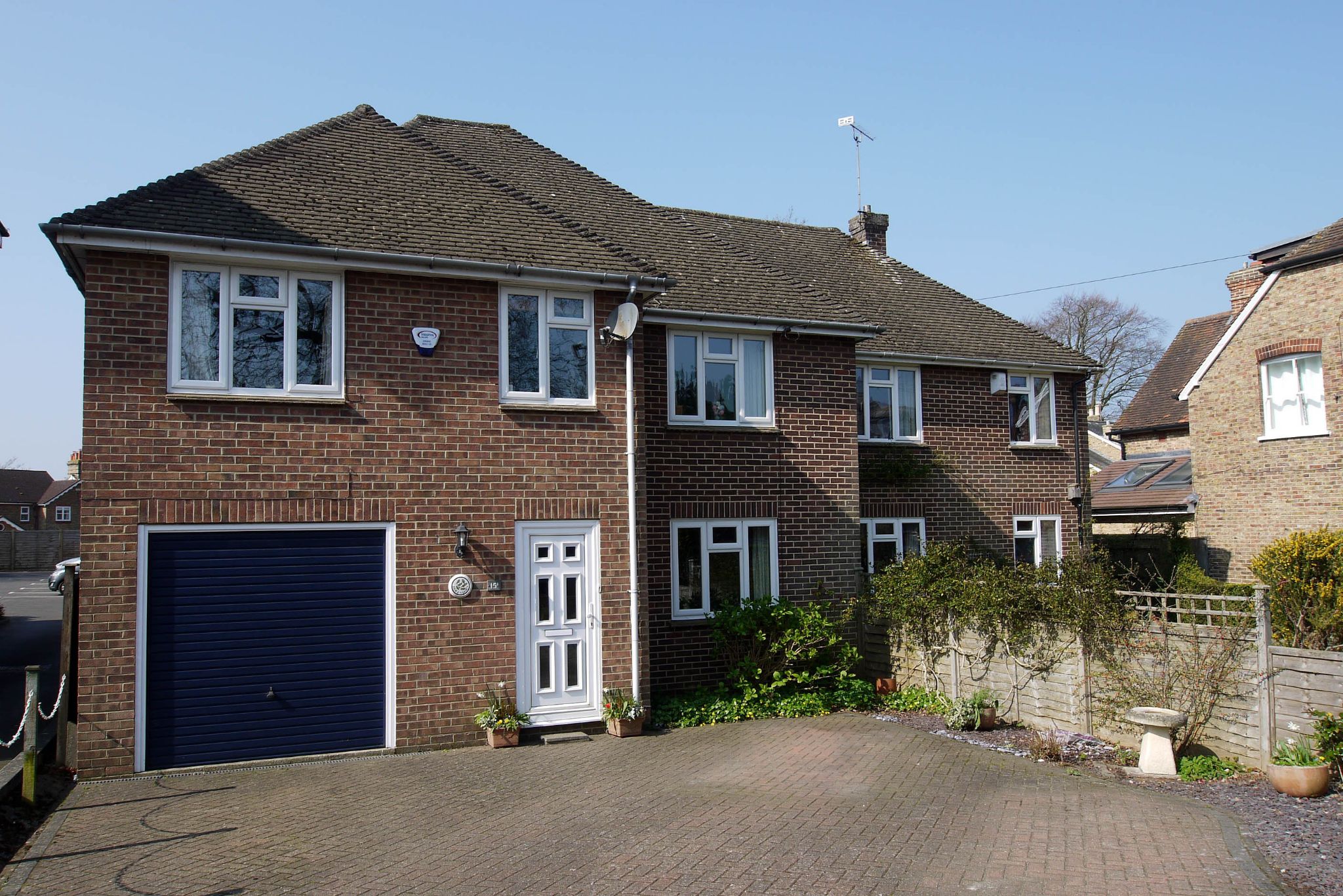 4 bedroom semi-detached house Sold in Sevenoaks - Photograph 1
