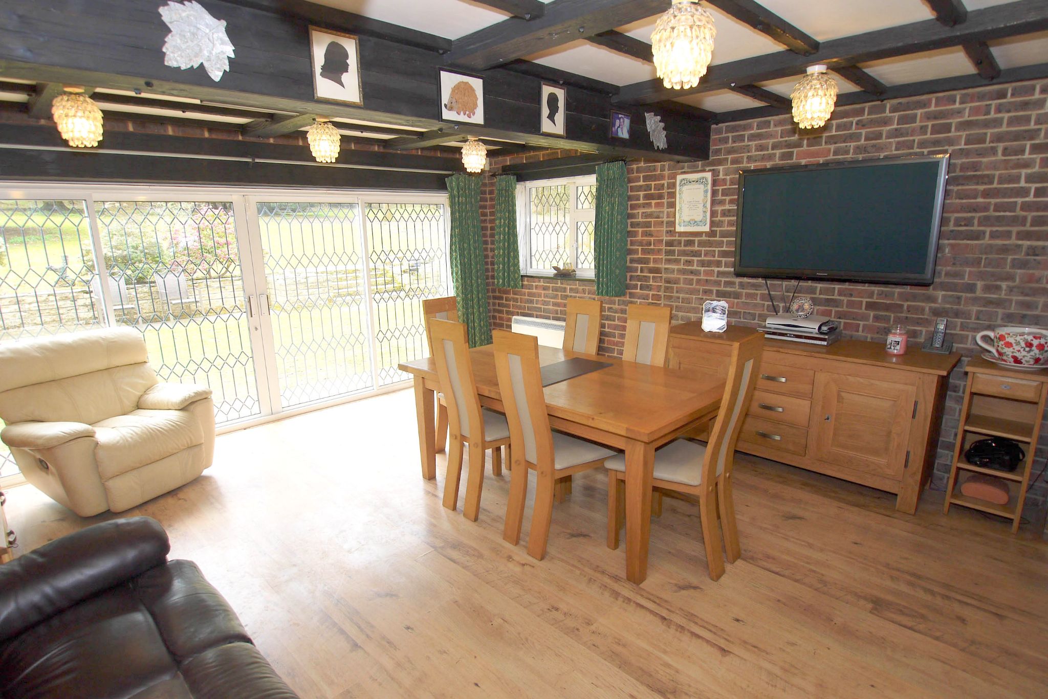 2 bedroom detached bungalow Sold in Sevenoaks - Photograph 3