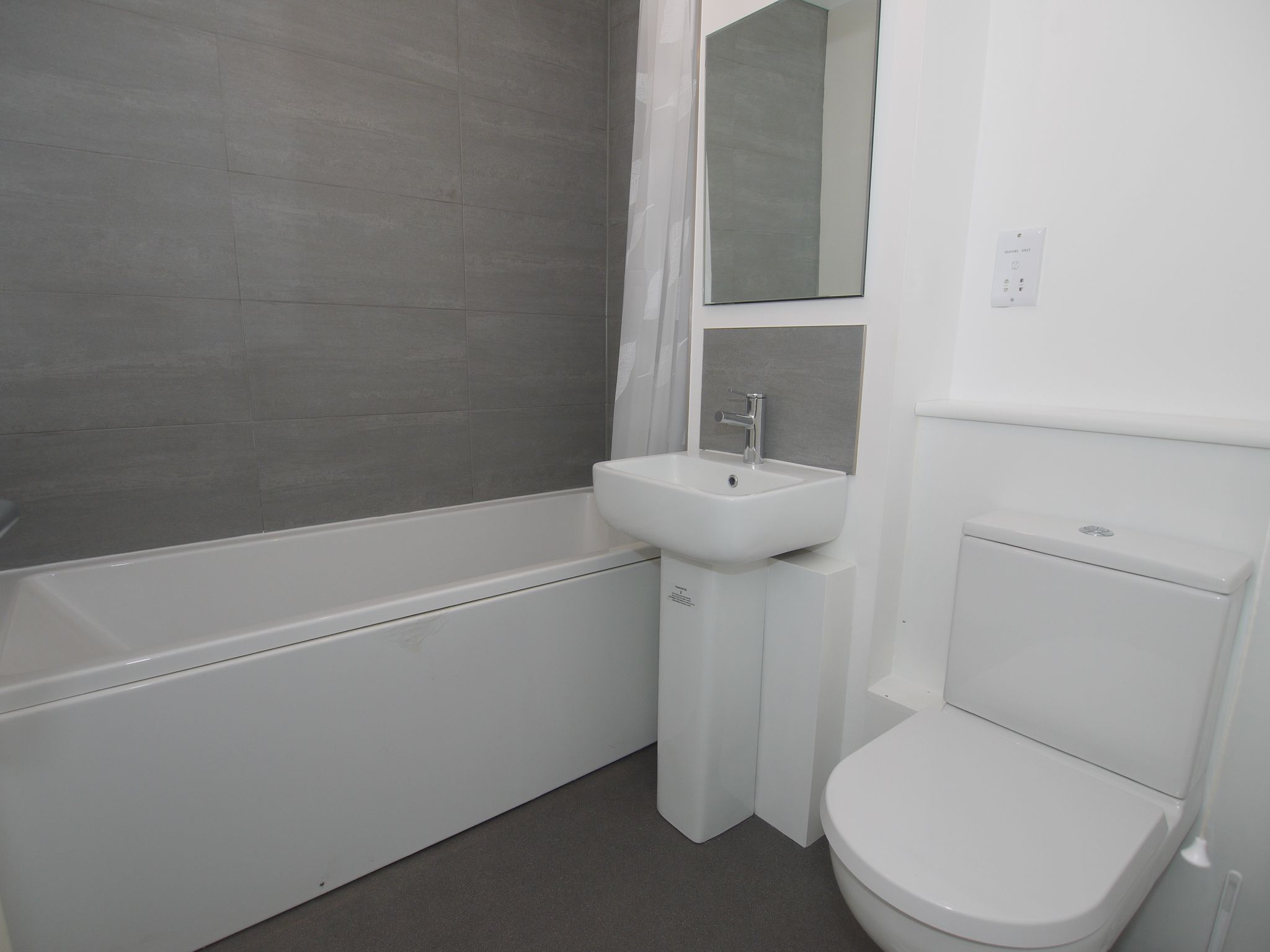 1 bedroom apartment Sold in Sevenoaks - Photograph 5
