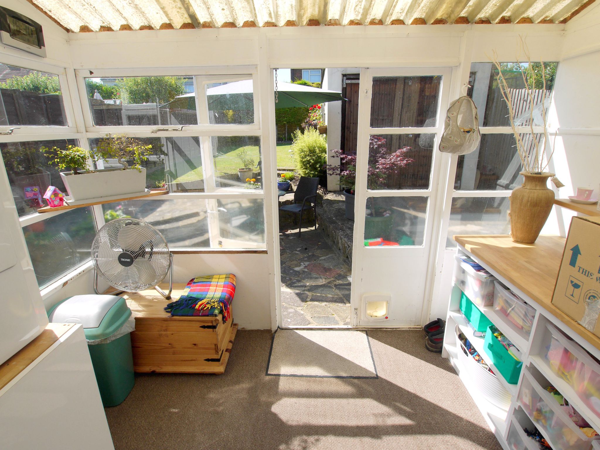 3 bedroom semi-detached house Sold in Sevenoaks - Photograph 6