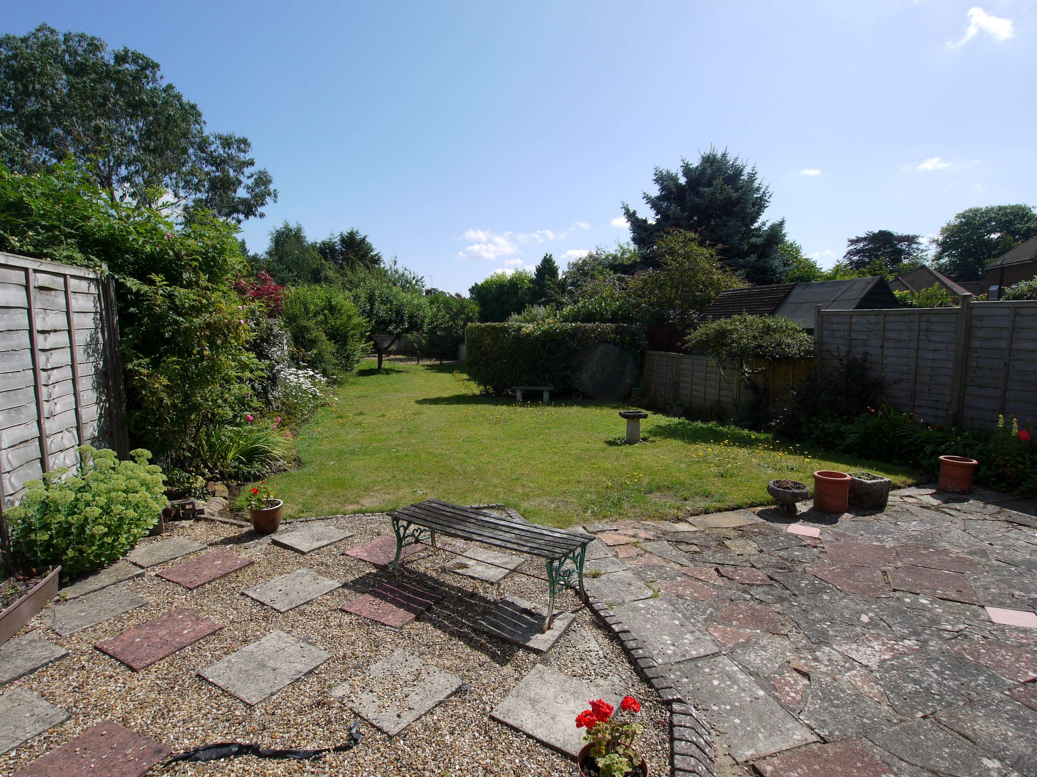 3 bedroom semi-detached house Sold in Sevenoaks - Photograph 3