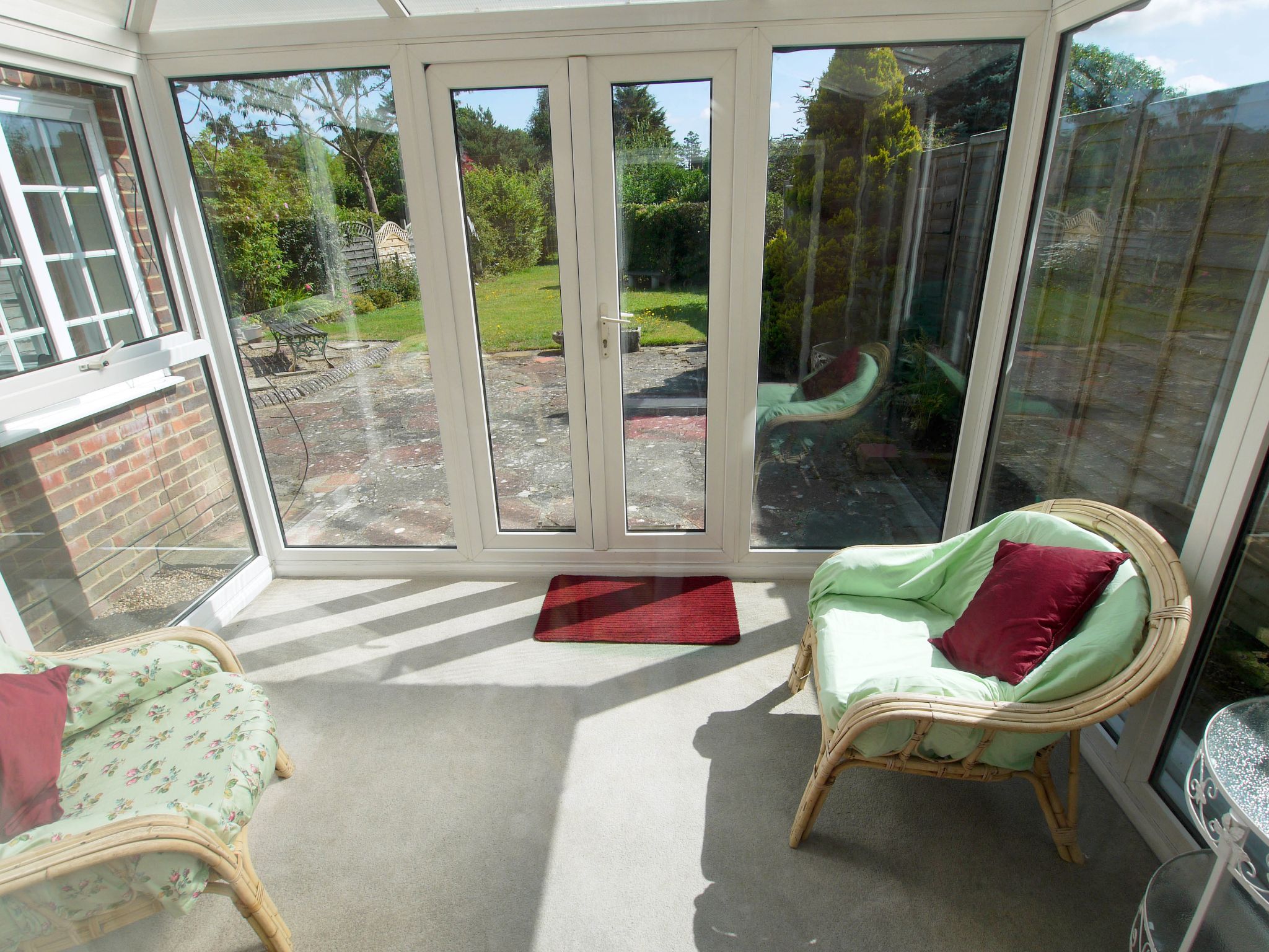 3 bedroom semi-detached house Sold in Sevenoaks - Photograph 9