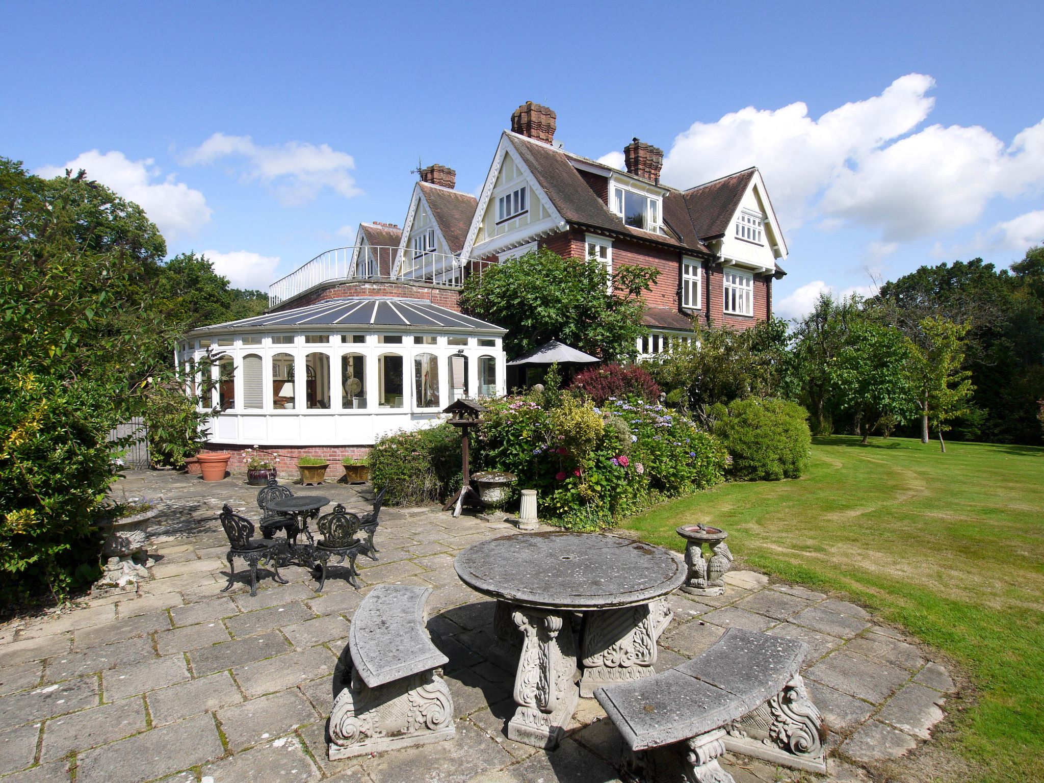 4 bedroom semi-detached house Sold in Otford - Photograph 13