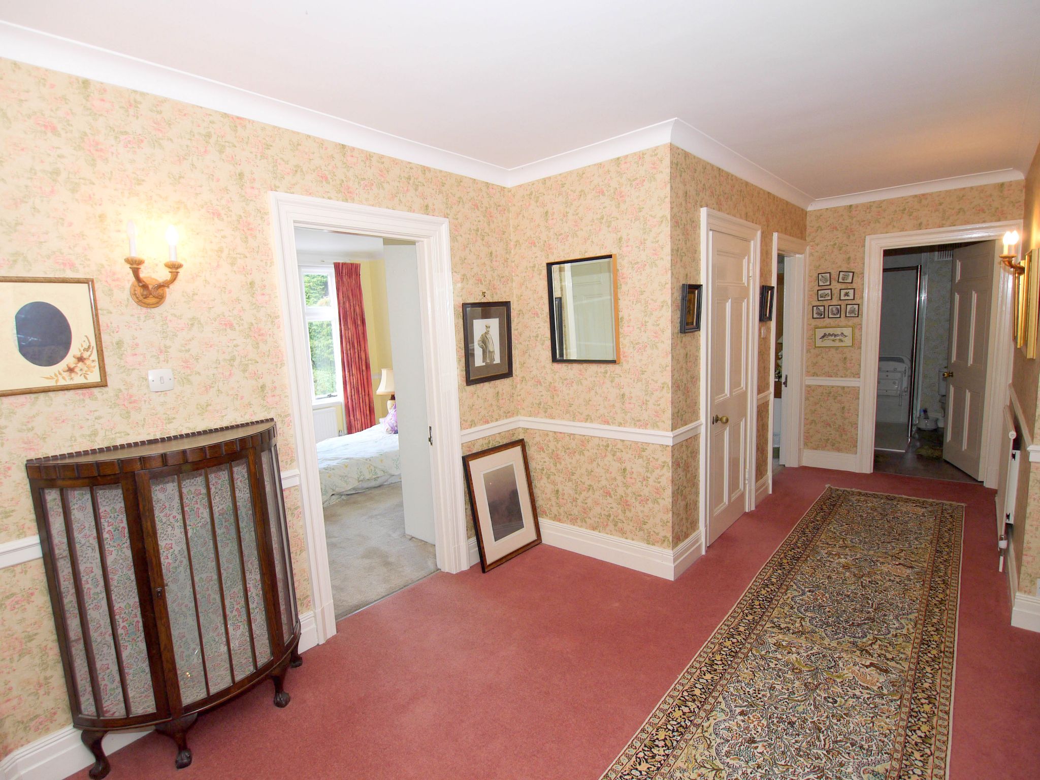4 bedroom semi-detached house Sold in Otford - Photograph 11