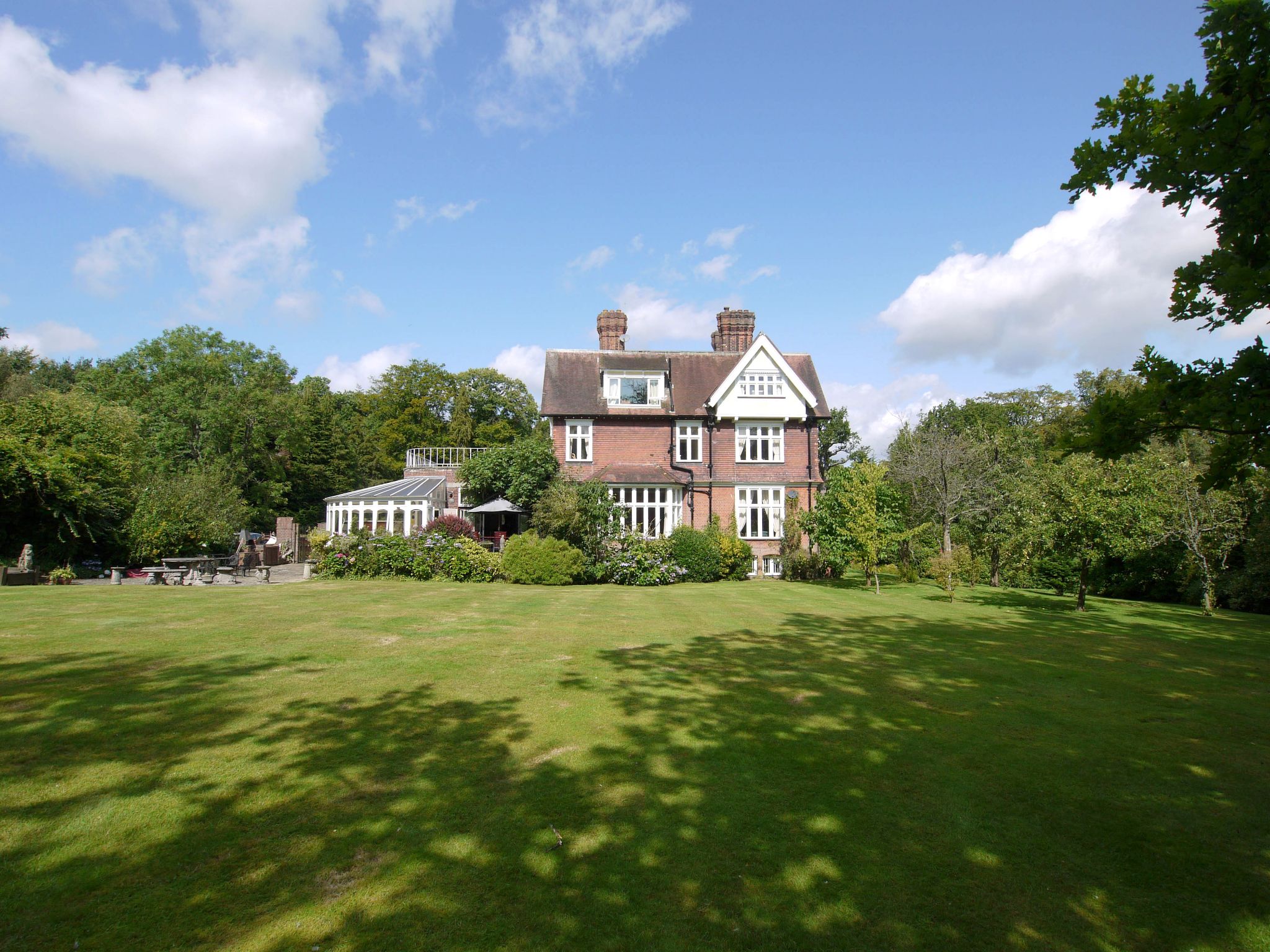 4 bedroom semi-detached house Sold in Otford - Photograph 1