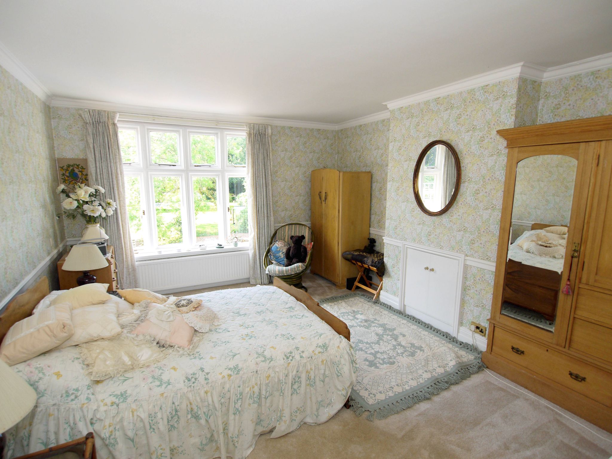 4 bedroom semi-detached house Sold in Otford - Photograph 10