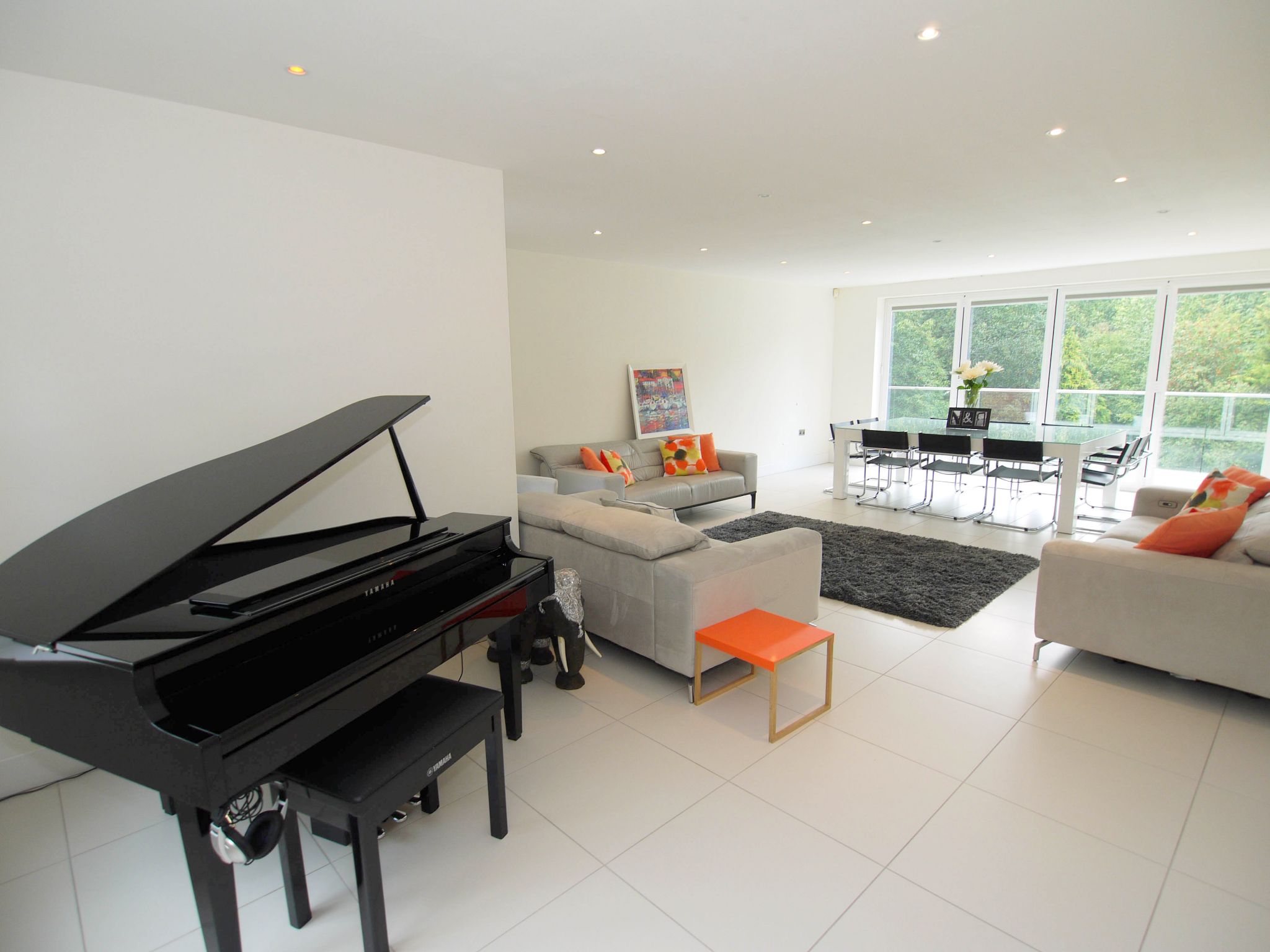 6 bedroom detached house Sold in Sevenoaks - Photograph 3