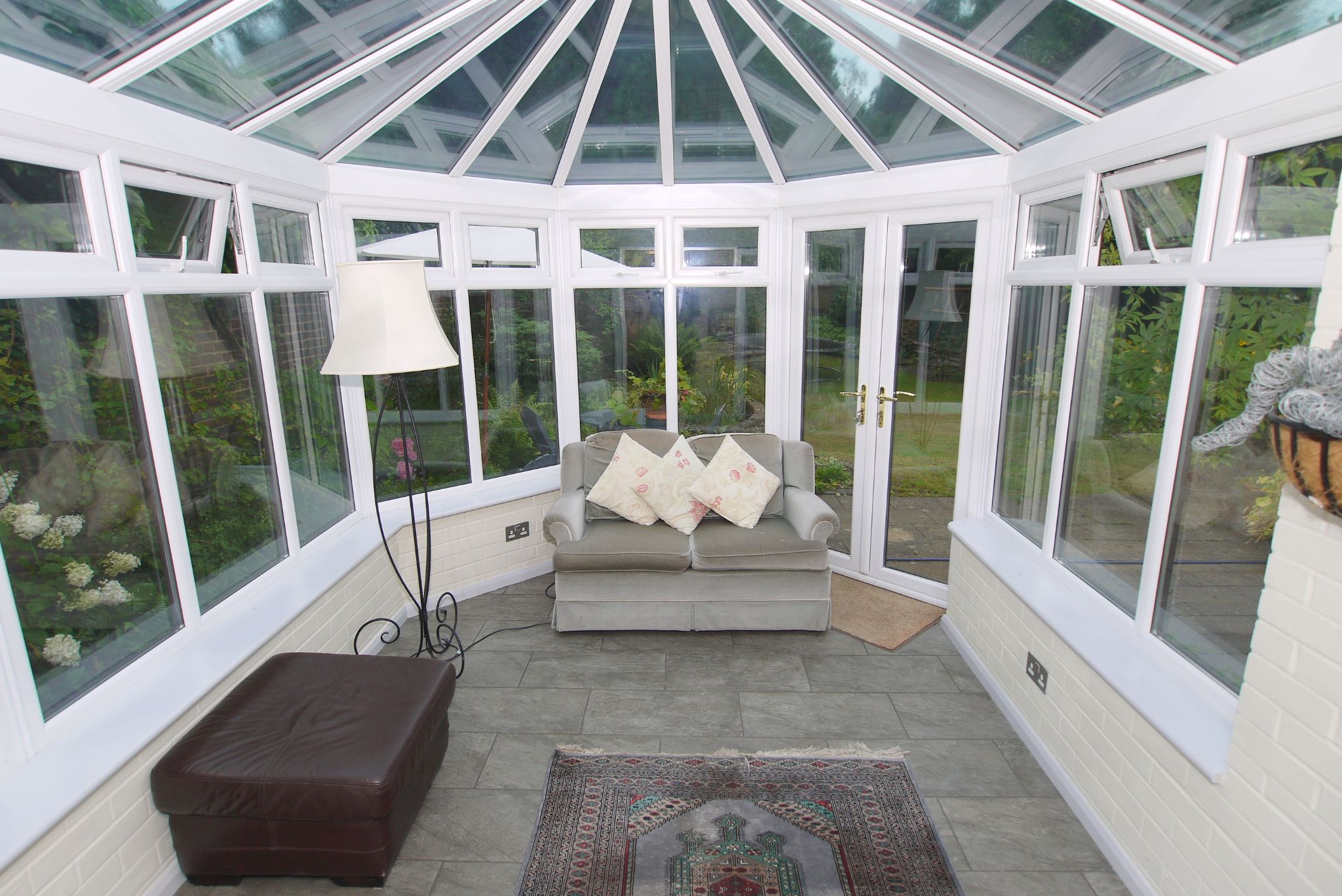 4 bedroom detached house Sold in Sevenoaks - Photograph 6